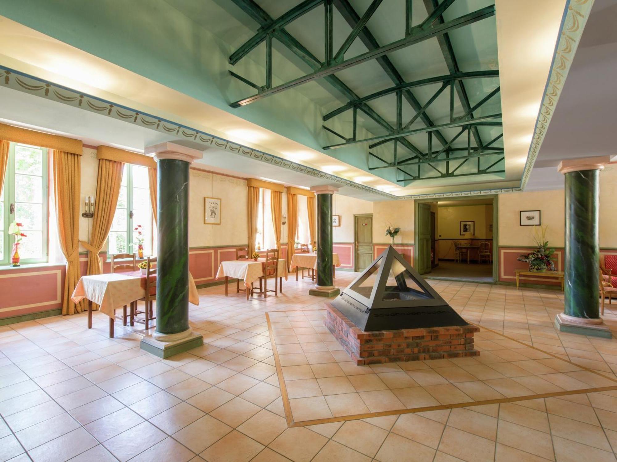 Cozy Apartment With Swimming Pool Terrace Garden Parking Montbrun-les-Bains Extérieur photo