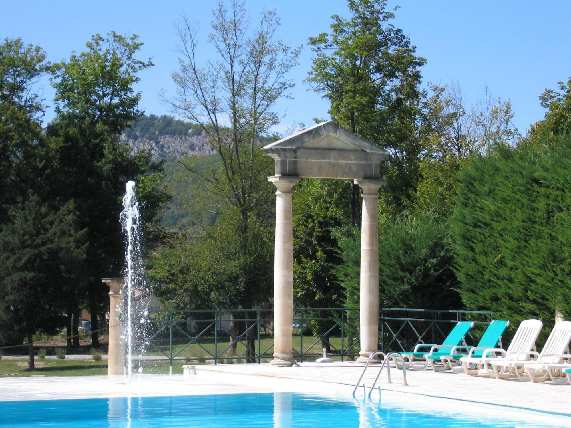 Cozy Apartment With Swimming Pool Terrace Garden Parking Montbrun-les-Bains Extérieur photo